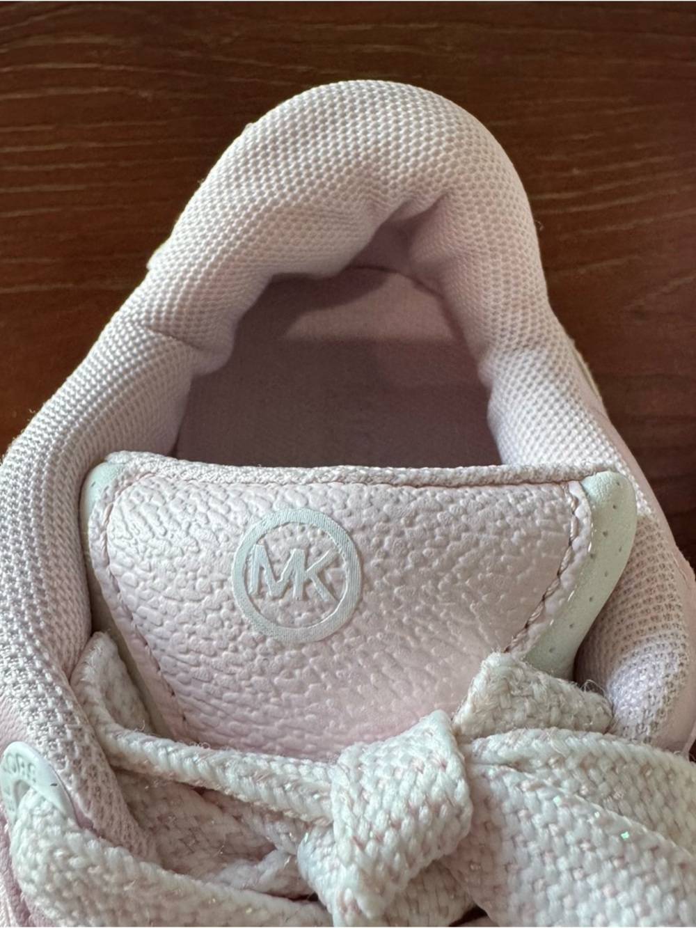 Michael Kors Kids Pink Casual Sneakers Size 2 Girls Shoes - Picture 8 of 10